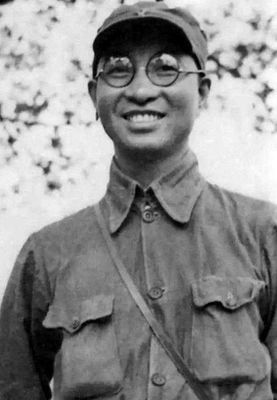 38年,參謀長讓張雙群給陳再道找對象,張雙群寫情書跟陳再道表白